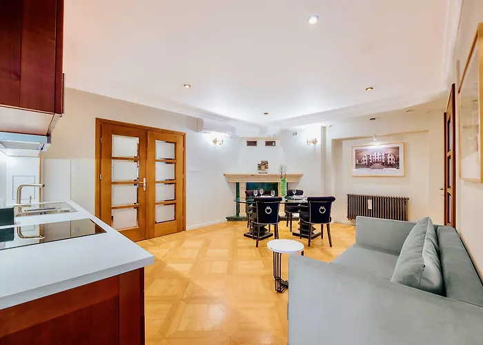 Hotel Jess & Old Town 3*