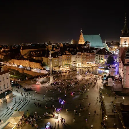 Jess & Old Town Varsovia